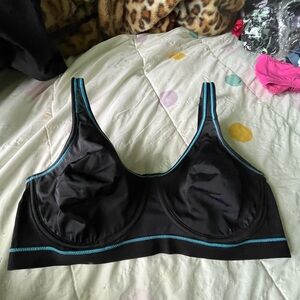 Bestform Full Support Black/Blue Underwire Comfort Straps Bra Size 40D.